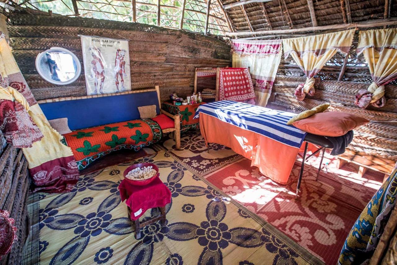 Ndame Beach Lodge Паже Екстериор снимка
